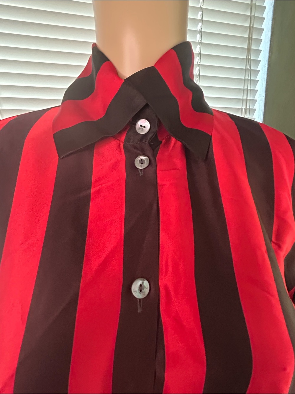 Crisca Women's Red and Black Striped Button-Up Blouse